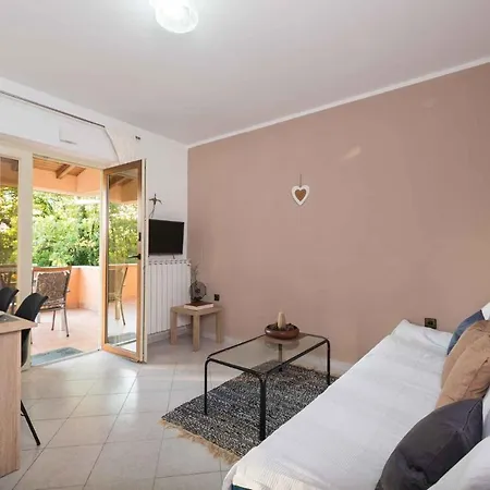 In Labin With Two-bedrooms 1 Raša