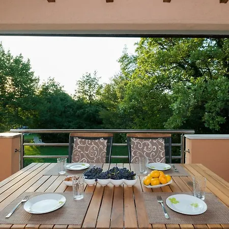 Apartmán In Labin With Two-bedrooms 1 Raša
